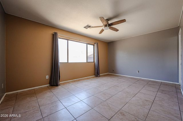 1098 E NARDINI Street, San Tan Valley, AZ 85140