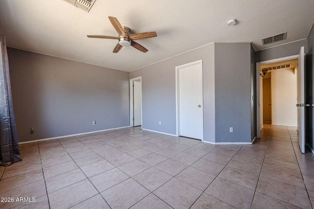 1098 E NARDINI Street, San Tan Valley, AZ 85140
