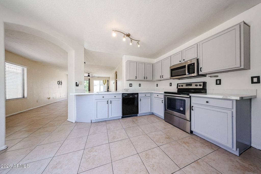 1098 E NARDINI Street, San Tan Valley, AZ 85140 — photo 5