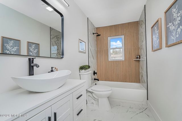 540 Ensign Avenue, Beachwood, NJ 08722