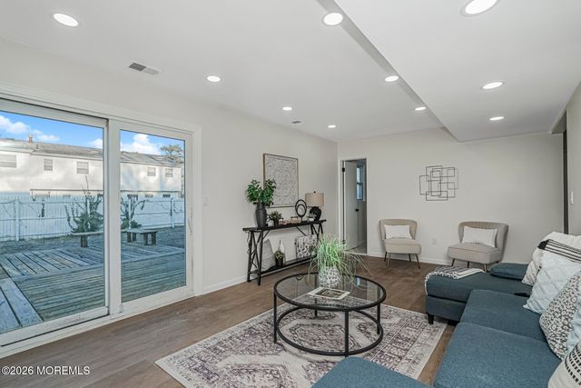 540 Ensign Avenue, Beachwood, NJ 08722