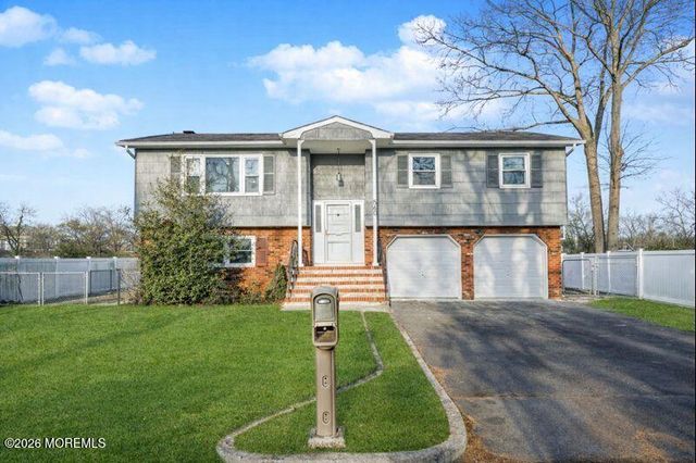 540 Ensign Avenue, Beachwood, NJ 08722