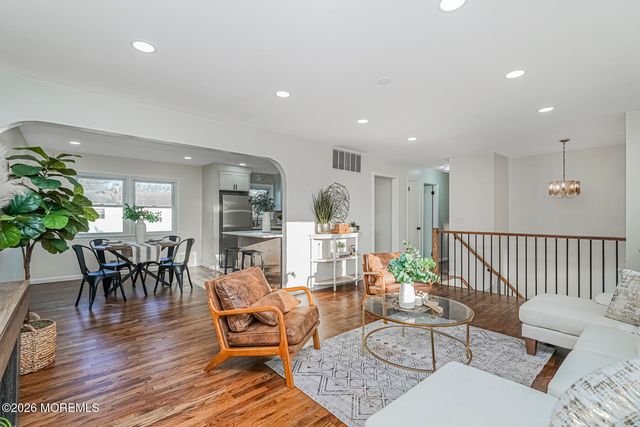 540 Ensign Avenue, Beachwood, NJ 08722