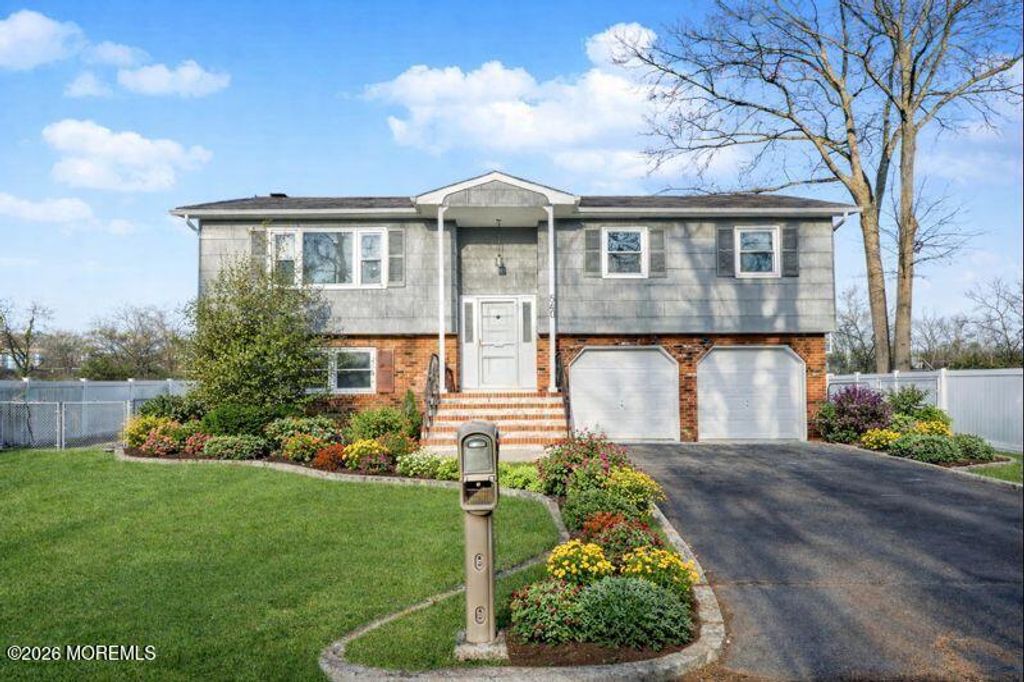 540 Ensign Avenue, Beachwood, NJ 08722