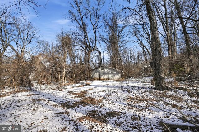 19200 CHARLES TOWN RD, Harpers Ferry, WV 25425