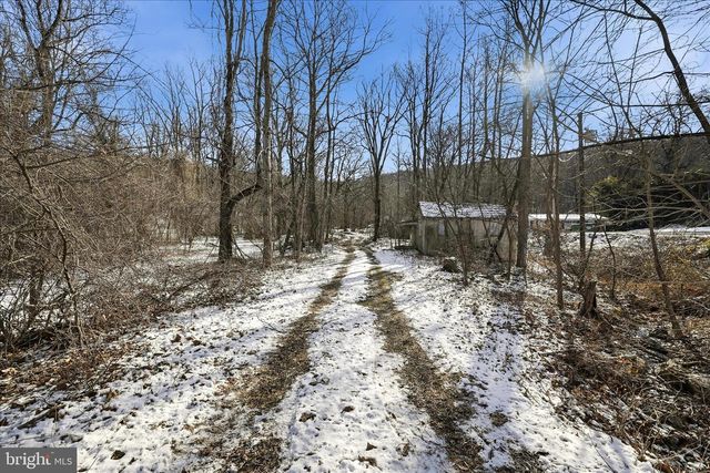 19200 CHARLES TOWN RD, Harpers Ferry, WV 25425