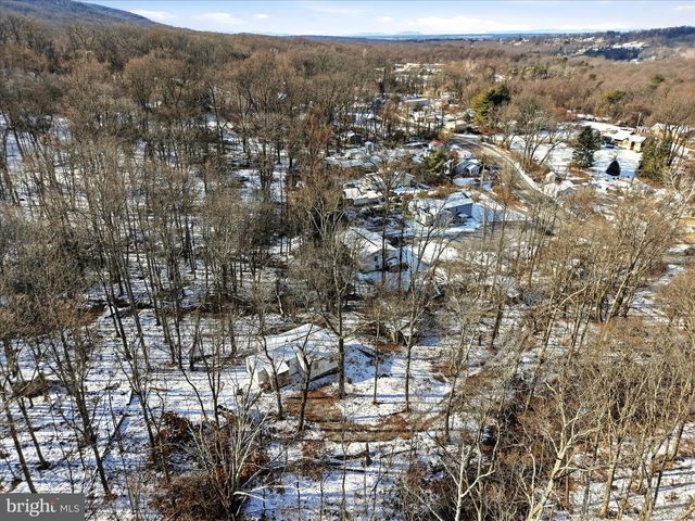 19200 CHARLES TOWN RD, Harpers Ferry, WV 25425