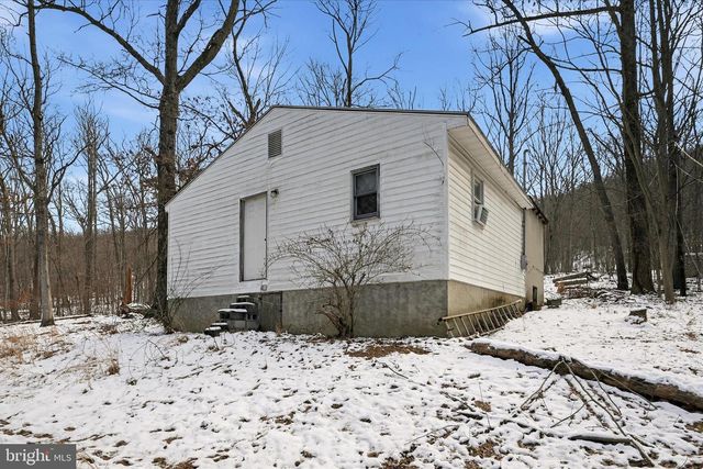 19200 CHARLES TOWN RD, Harpers Ferry, WV 25425