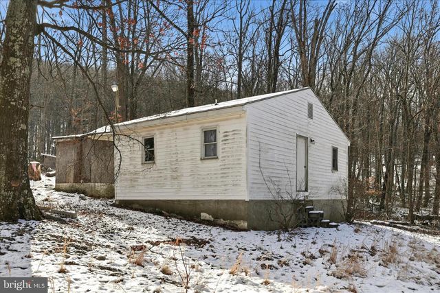 19200 CHARLES TOWN RD, Harpers Ferry, WV 25425