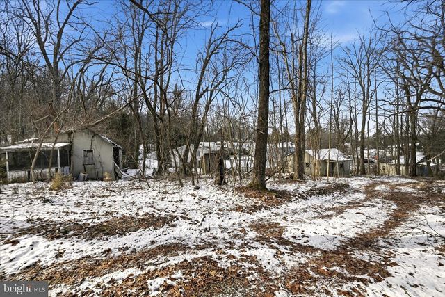 19200 CHARLES TOWN RD, Harpers Ferry, WV 25425