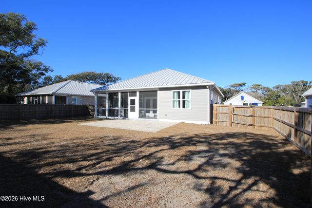 102 Evergreen Lane, Atlantic Beach, NC 28512