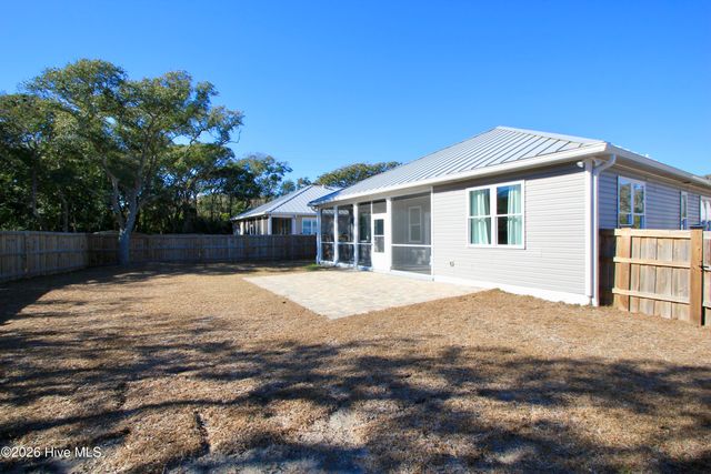 102 Evergreen Lane, Atlantic Beach, NC 28512