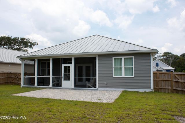 102 Evergreen Lane, Atlantic Beach, NC 28512