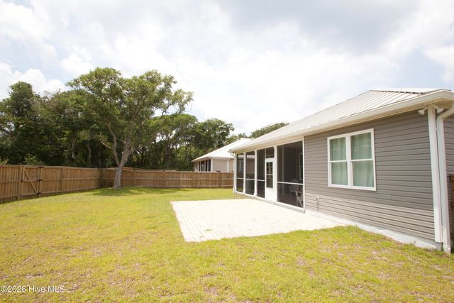 102 Evergreen Lane, Atlantic Beach, NC 28512