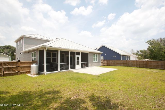 102 Evergreen Lane, Atlantic Beach, NC 28512