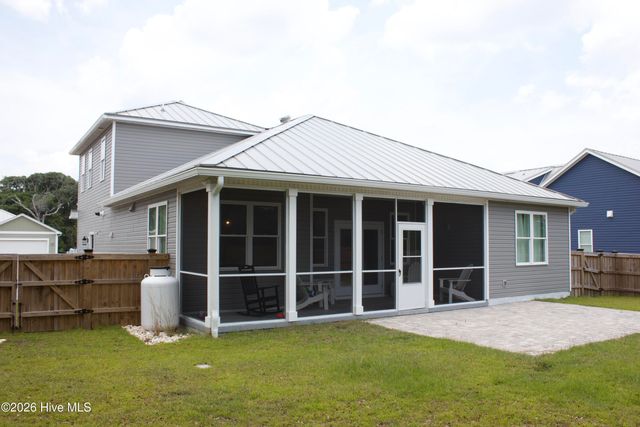 102 Evergreen Lane, Atlantic Beach, NC 28512