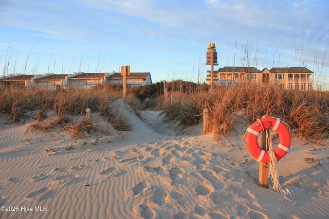 102 Evergreen Lane, Atlantic Beach, NC 28512