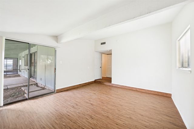 4708 Woodfield Drive, Arlington, TX 76016