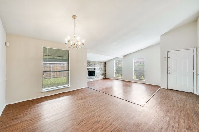 4708 Woodfield Drive, Arlington, TX 76016