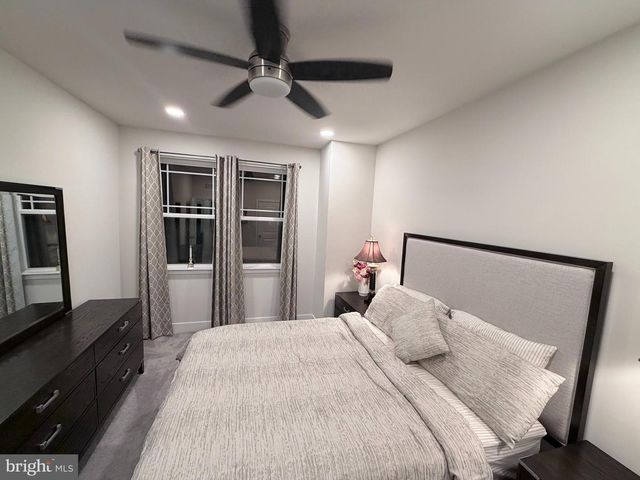 1904 WATERS LANDING DR, Essex, MD 21221
