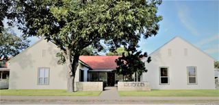 1313 LORENZO ST, Castroville, TX 78009