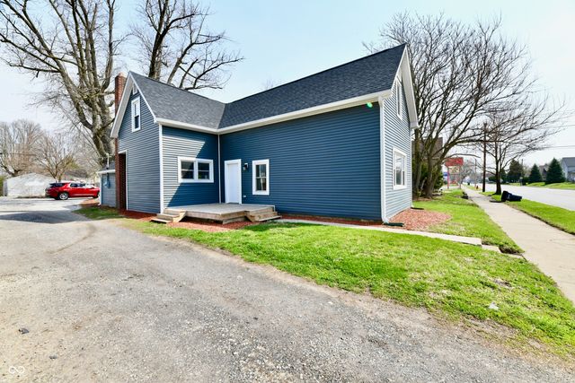 1926 Main Street, Elwood, IN 46036