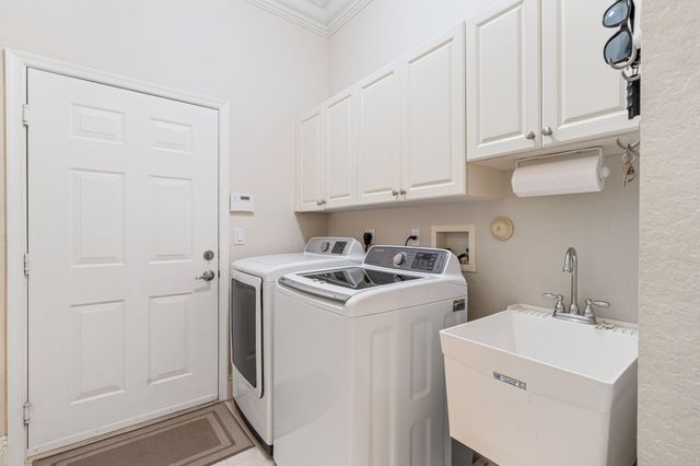 9139 Bay Harbour Circle, West Palm Beach, FL 33411