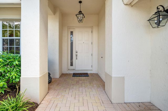 9139 Bay Harbour Circle, West Palm Beach, FL 33411