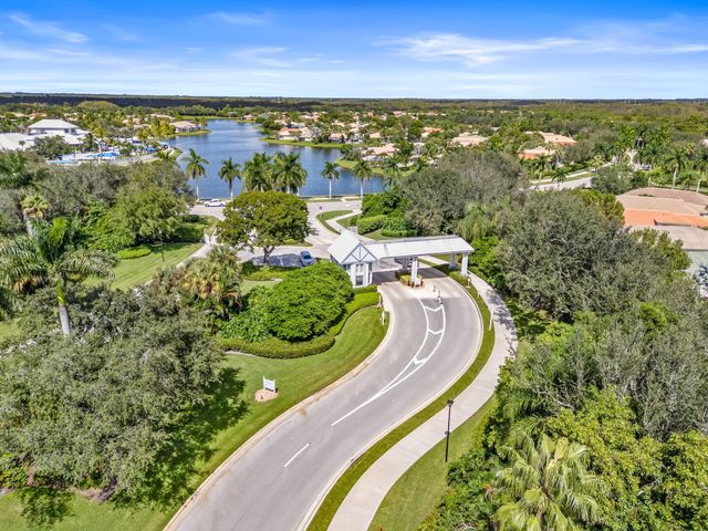 9139 Bay Harbour Circle, West Palm Beach, FL 33411