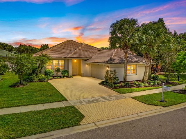 9139 Bay Harbour Circle, West Palm Beach, FL 33411