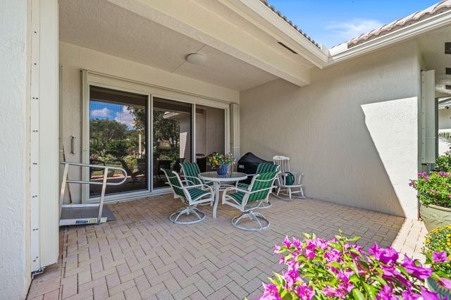 9139 Bay Harbour Circle, West Palm Beach, FL 33411