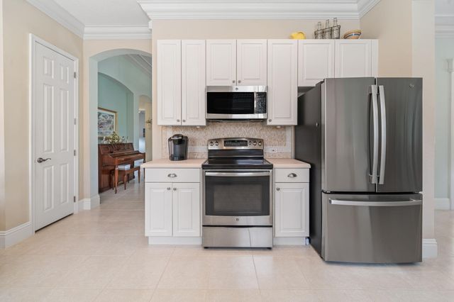 9139 Bay Harbour Circle, West Palm Beach, FL 33411