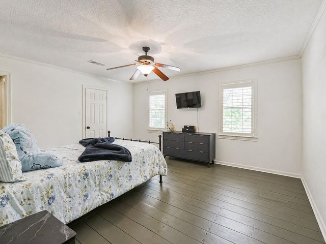 2806 Eagle Creek Drive, Houston, TX 77345