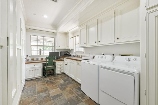 2806 Eagle Creek Drive, Houston, TX 77345