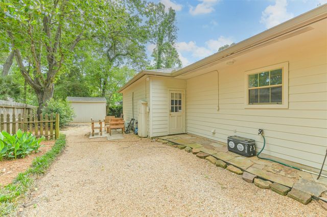 2806 Eagle Creek Drive, Houston, TX 77345