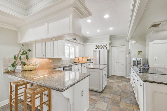2806 Eagle Creek Drive, Houston, TX 77345