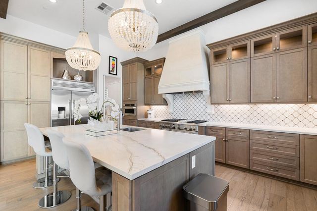 1483 Centennial Dr, Lodi, CA 95242