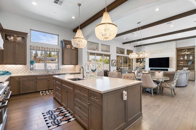 1483 Centennial Dr, Lodi, CA 95242