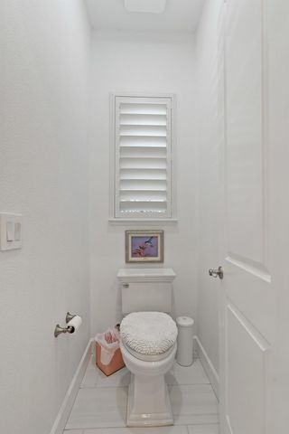 1483 Centennial Dr, Lodi, CA 95242