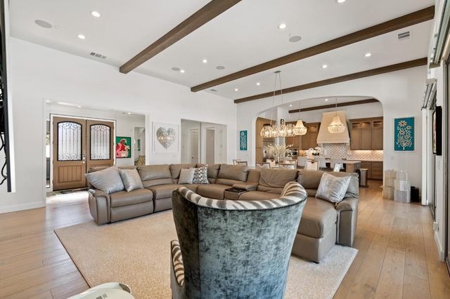 1483 Centennial Dr, Lodi, CA 95242