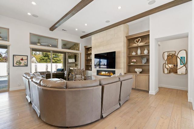 1483 Centennial Dr, Lodi, CA 95242