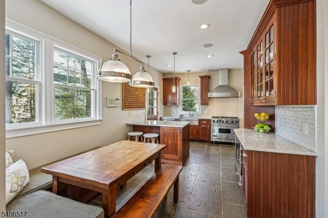 61 TULIP STREET, Summit City, NJ 07901