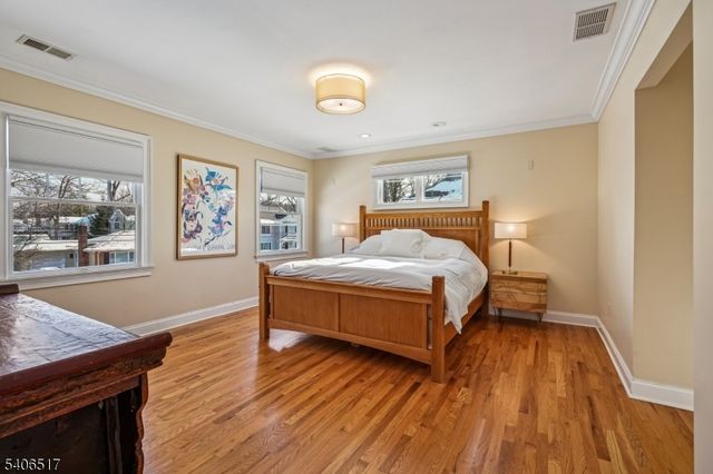 61 TULIP STREET, Summit City, NJ 07901