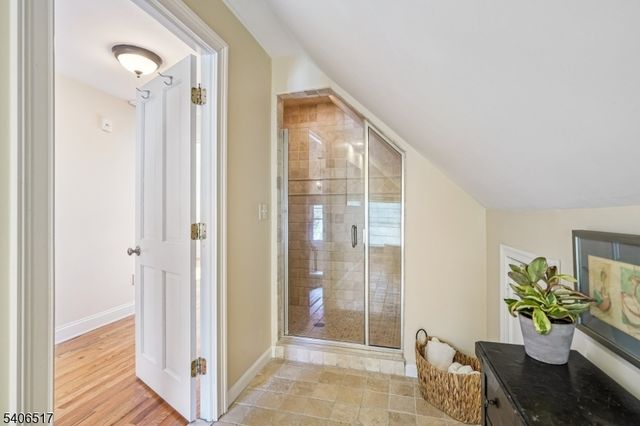 61 TULIP STREET, Summit City, NJ 07901