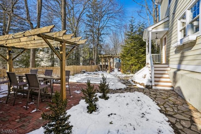 61 TULIP STREET, Summit City, NJ 07901