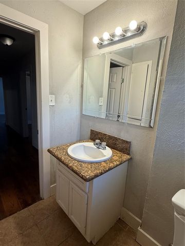 10317 Kelburn Drive, Houston, TX 77016