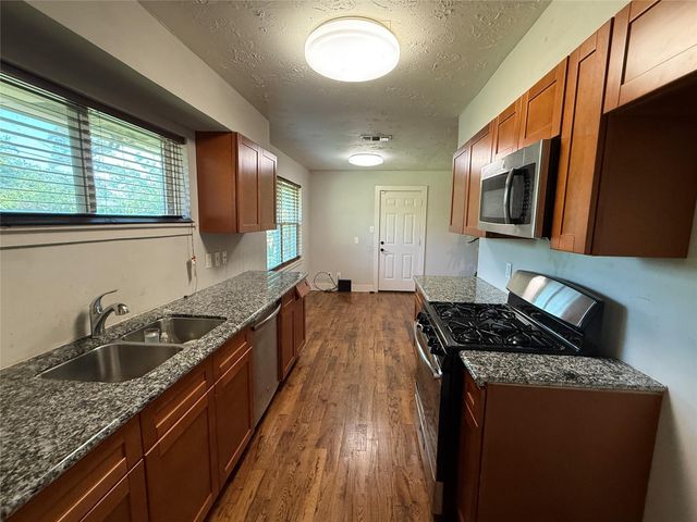 10317 Kelburn Drive, Houston, TX 77016