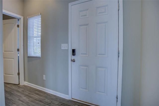 2502 Fraggle Roc, Conyers, GA 30012
