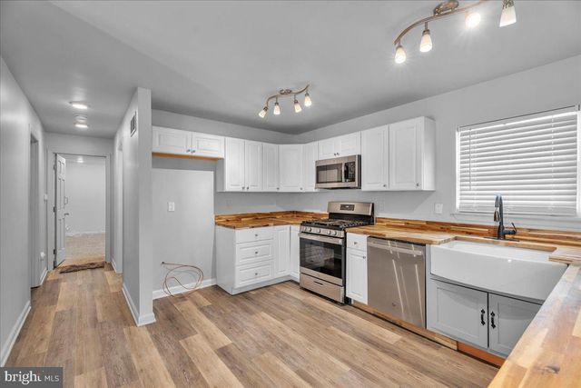 318 TENTH ST, Newtonville, NJ 08346