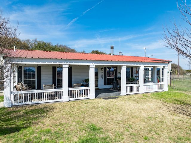 1642 County Road 234, Hico, TX 76457